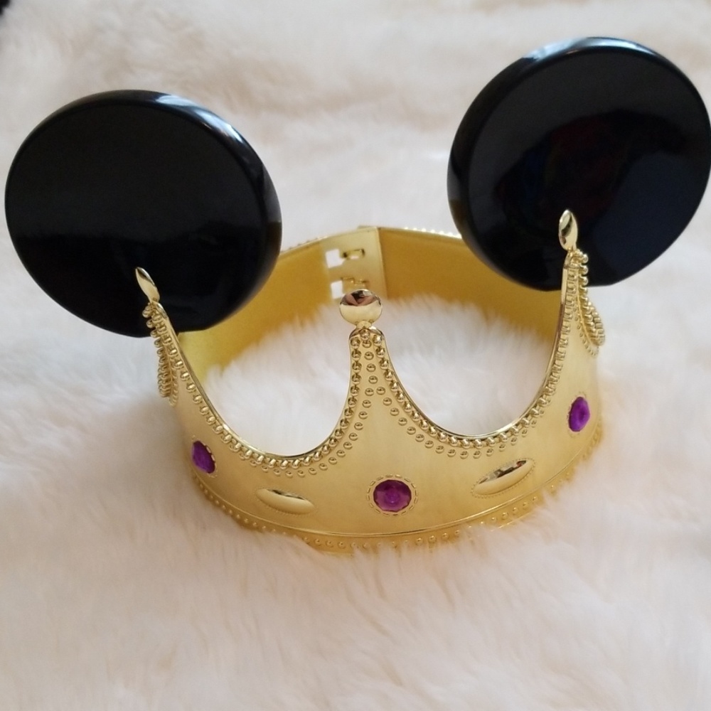 Gold Mickey mouse crown